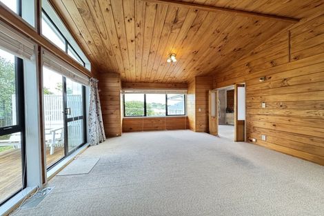 Photo of property in 166 Mitchell Street, Brooklyn, Wellington, 6021