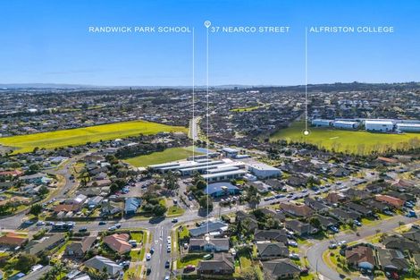 Photo of property in 37 Nearco Street, Randwick Park, Auckland, 2105