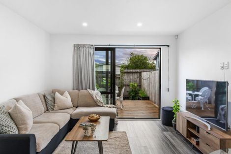 Photo of property in 6/3 Abbotleigh Avenue, Te Atatu Peninsula, Auckland, 0610