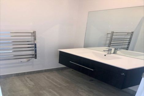 Photo of property in 62u2 Spenmoor Street, Newlands, Wellington, 6037