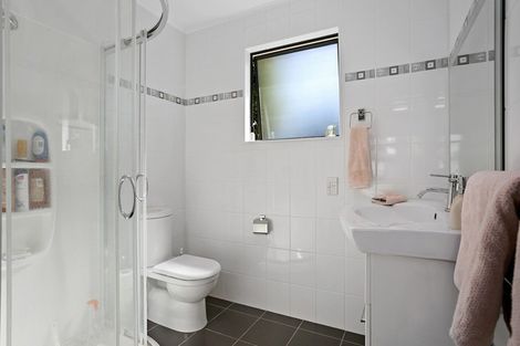 Photo of property in 24 Taylor Street, Cambridge, 3434