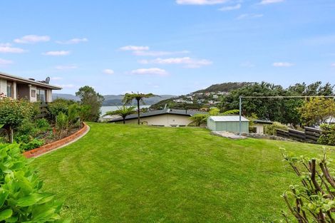 Photo of property in 129 Kahu Road, Paremata, Porirua, 5024