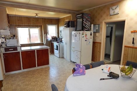 Photo of property in 13 Russell Street, Westport, 7825