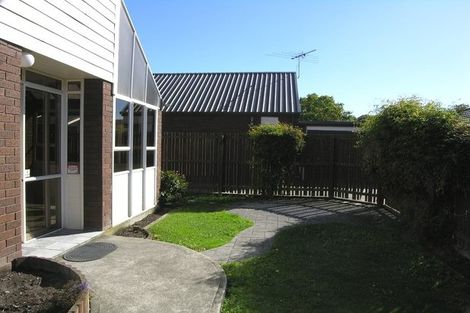 Photo of property in 2/13 Suva Street, Upper Riccarton, Christchurch, 8041