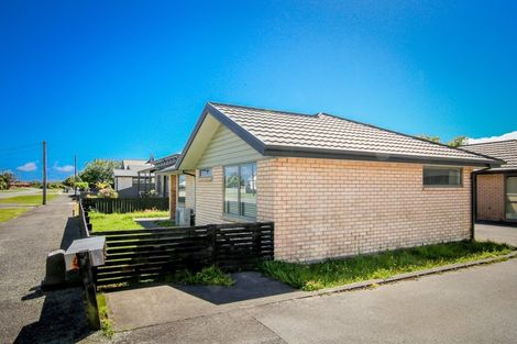 Photo of property in 15 Queen Street, Westport, 7825