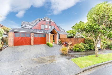 Photo of property in 12 Montrose Grove, Churton Park, Wellington, 6037
