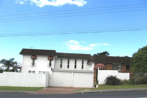 Photo of property in 1/33 Deep Creek Road, Waiake, Auckland, 0630