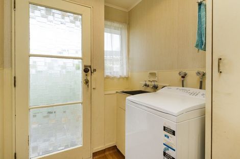 Photo of property in 14 Suffolk Crescent, Feilding, 4702