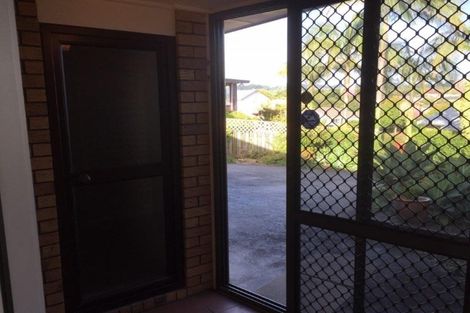 Photo of property in 16 Gala Place, Henderson, Auckland, 0612