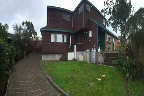 Photo of property in 32 Burbank Crescent, Churton Park, Wellington, 6037