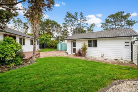 Photo of property in 24 Oakmont Place, Wattle Downs, Auckland, 2103