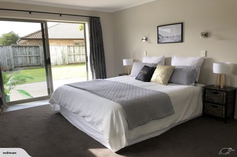 Photo of property in 2 Sophies Way, Papamoa Beach, Papamoa, 3118