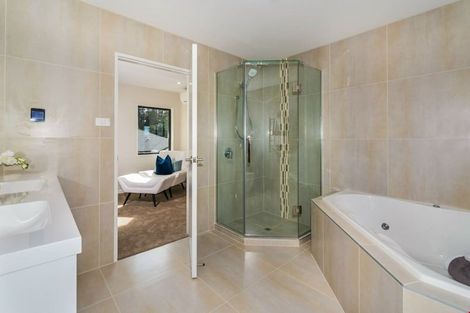 Photo of property in 48 Golden Morning Drive, Albany Heights, Auckland, 0632