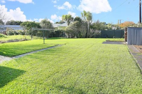 Photo of property in 57 Mcleod Road, Te Atatu South, Auckland, 0610