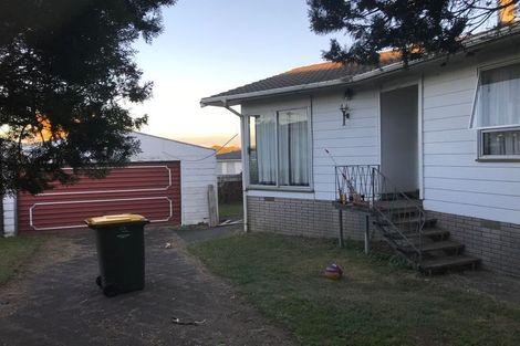 Photo of property in 11 Medina Place, Half Moon Bay, Auckland, 2012
