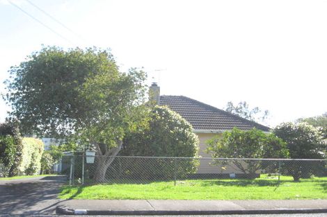 Photo of property in 16 Hamill Road, Otara, Auckland, 2023