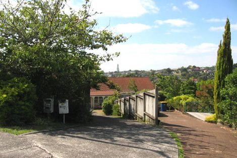 Photo of property in 1/31 Montclair Rise, Browns Bay, Auckland, 0630