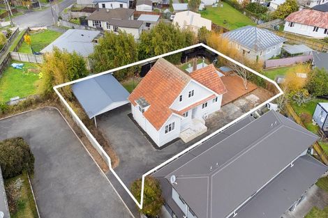 Photo of property in 6c Williams Place, Fairfield, Hamilton, 3214
