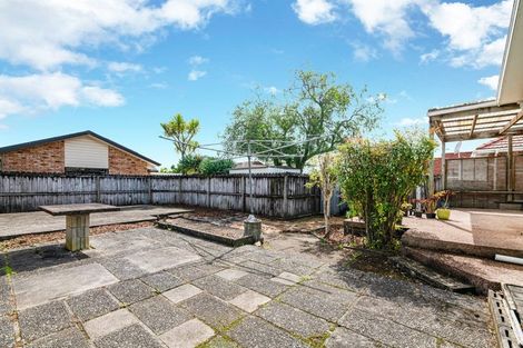 Photo of property in 71 Hutchinson Avenue, New Lynn, Auckland, 0600