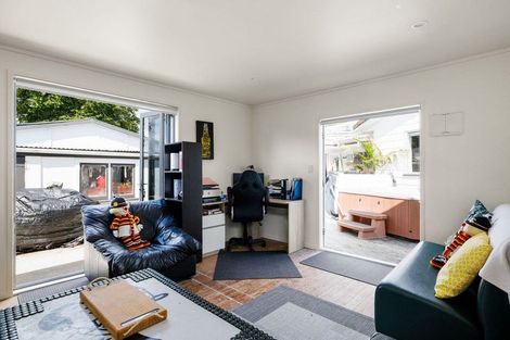 Photo of property in 34a Richmond Street, Cambridge, 3434