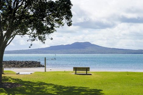 Photo of property in 205 Beach Road, Campbells Bay, Auckland, 0630