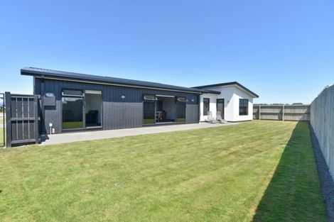Photo of property in 123 Rannoch Drive, Broomfield, Christchurch, 8042