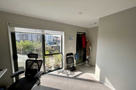 Photo of property in 25 Waenganui Road, Hobsonville, Auckland, 0616