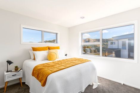 Photo of property in 9 Pine Hill Rise, Glenside, Wellington, 6037