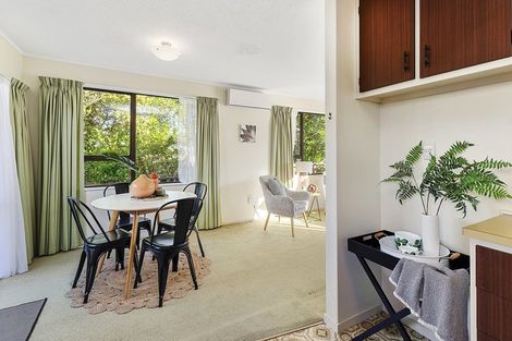 Photo of property in 4f5 Stewart Drive, Newlands, Wellington, 6037