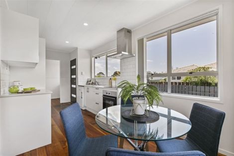 Photo of property in 18 Orly Avenue, Mangere, Auckland, 2022