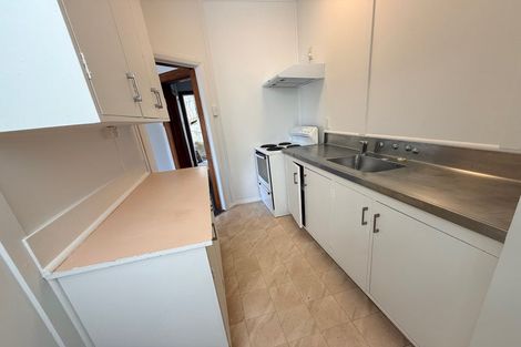 Photo of property in 1/4 Hinau Road, Hataitai, Wellington, 6021