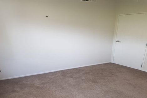 Photo of property in 44 Corricvale Way, Northcross, Auckland, 0630