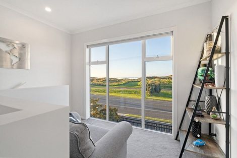 Photo of property in 856a Papamoa Beach Road, Papamoa Beach, Papamoa, 3118