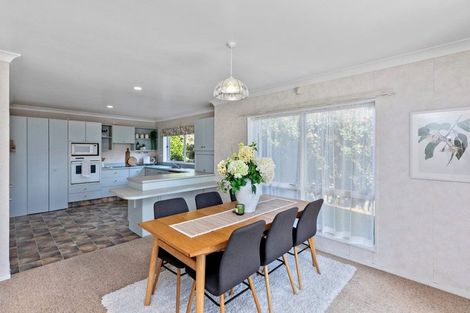 Photo of property in 92 Russley Drive, Mount Maunganui, 3116