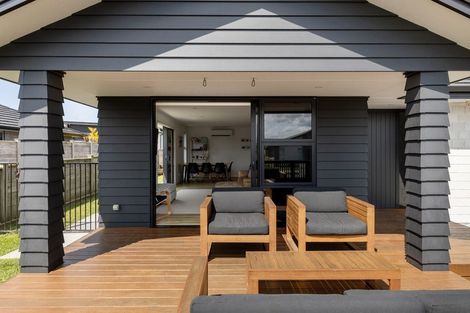 Photo of property in 15 Augusta Rise, Omokoroa, 3114
