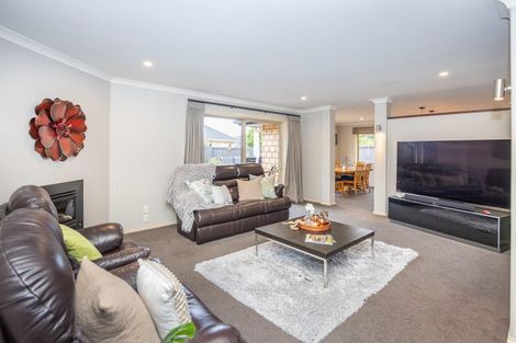 Photo of property in 10 Cranmer Close, Rototuna North, Hamilton, 3210