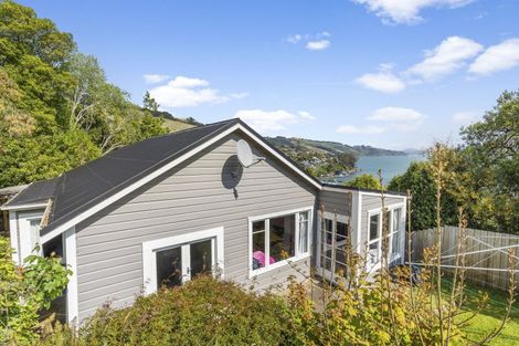 Photo of property in 9 Marett Street, Macandrew Bay, Dunedin, 9014