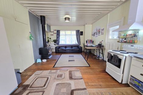 Photo of property in 31 Tramway Street, Ross, 7812