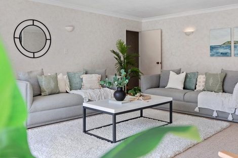 Photo of property in 92 Russley Drive, Mount Maunganui, 3116