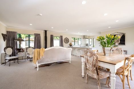 Photo of property in 2 Hanna Place, Havelock North, 4130