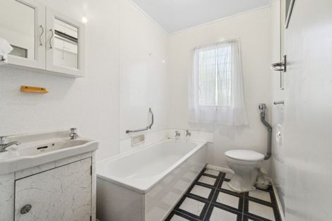 Photo of property in 68 Derwent Street, Island Bay, Wellington, 6023