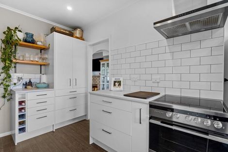 Photo of property in 6d Buisson Glade, West Harbour, Auckland, 0618