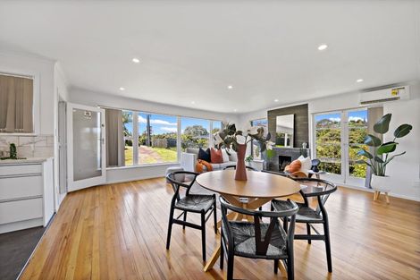 Photo of property in 2 Glengarry Road, Glen Eden, Auckland, 0602