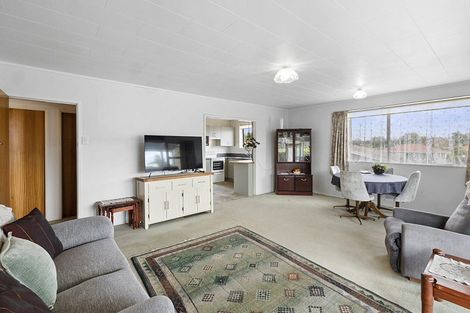 Photo of property in 2/3 Bideford Street, Brooklands, New Plymouth, 4310