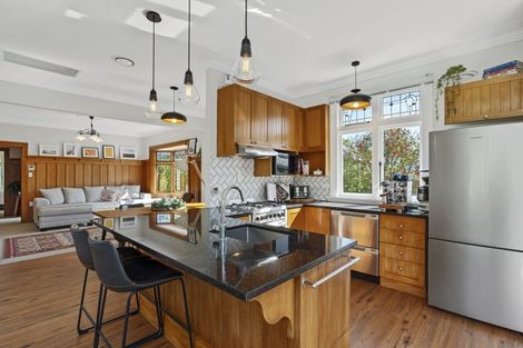 Photo of property in 173 Centaurus Road, Saint Martins, Christchurch, 8022