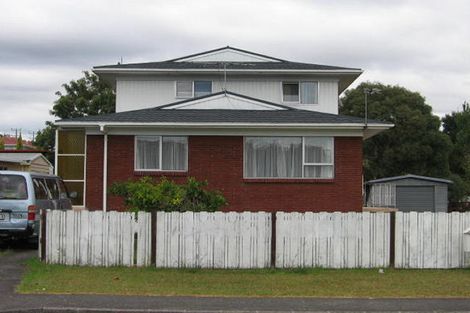 Photo of property in 65 Butterworth Drive, Glendene, Auckland, 0602