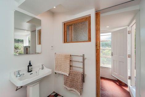 Photo of property in 355 Adelaide Road, Newtown, Wellington, 6021