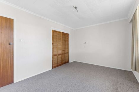 Photo of property in 39 Nevada Drive, Merrilands, New Plymouth, 4312