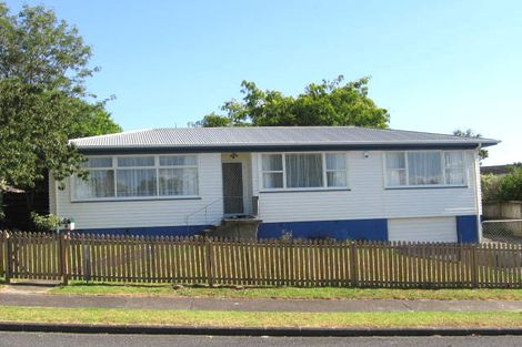 Photo of property in 1 Denyer Place, New Lynn, Auckland, 0600