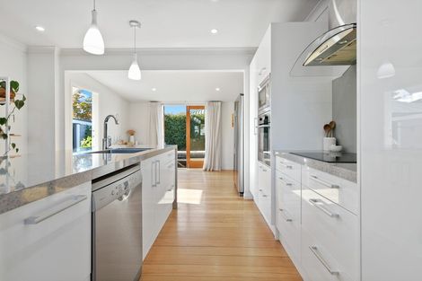 Photo of property in 124 Nixon Street, Hamilton East, Hamilton, 3216